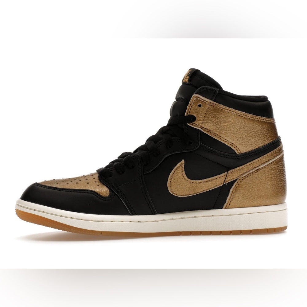 Jordan 1 Retro High OG - Picture 8 of 14